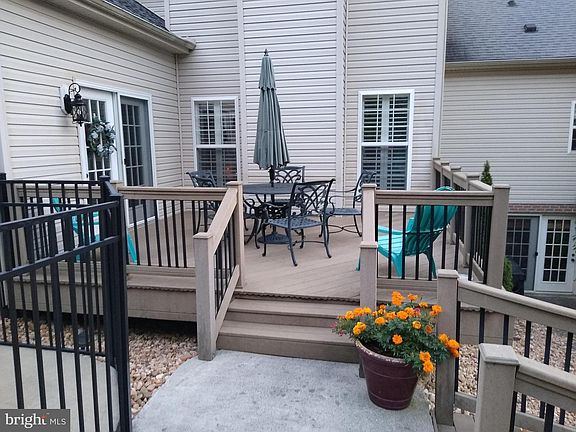 3rd image of 161 Ewell Dr