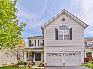371 Hamilton Dr, Stewartsville, NJ