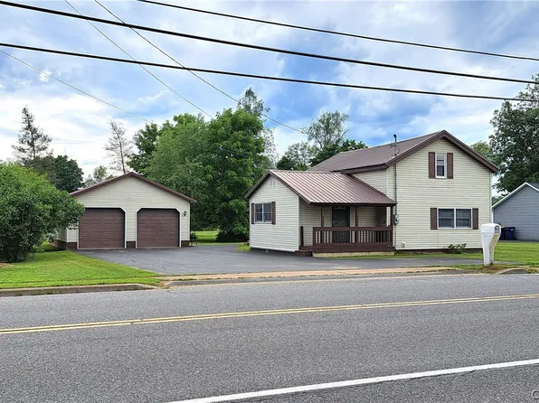 50 Oswego St, Camden, NY 13316