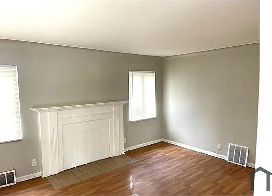 3 bed, $1,200 — Photo 3