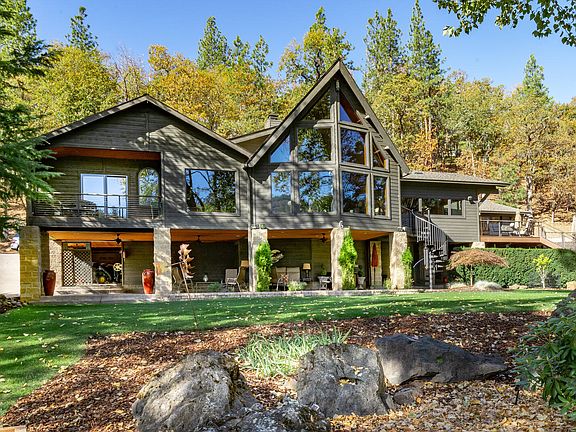 2nd image of 6980 Rogue River Dr