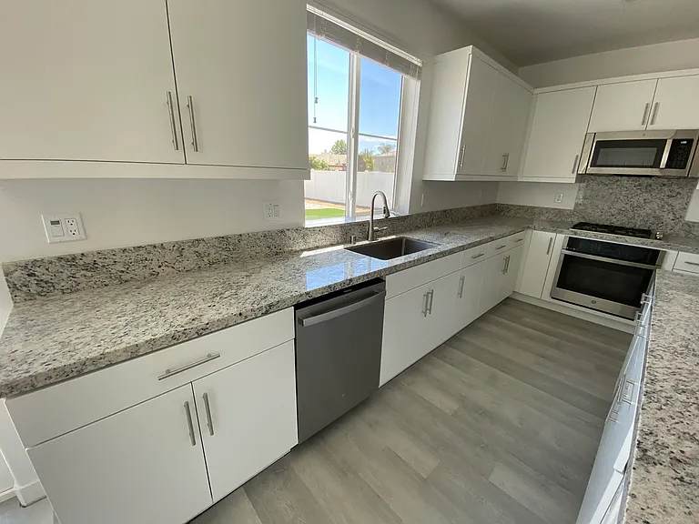 30212 Sunset Lake Cir — Photo 10