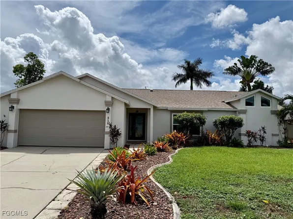 318 SE 4th Ter, Cape Coral, FL 33990