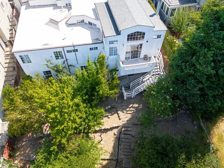 17 Neva Ct — Photo 2