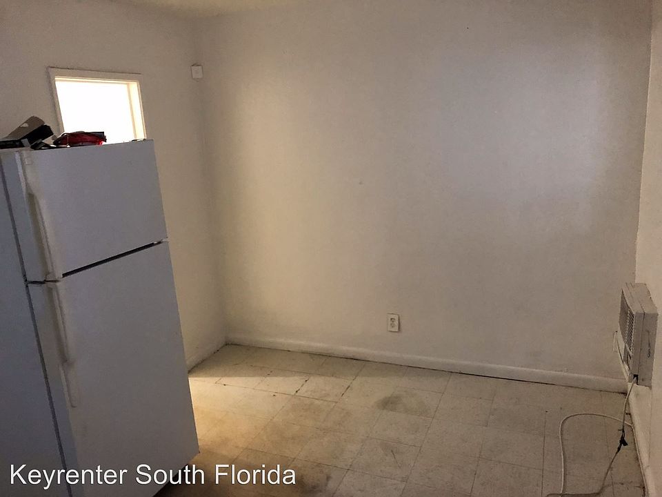 1st image of 2300 NW 6th St APT 8