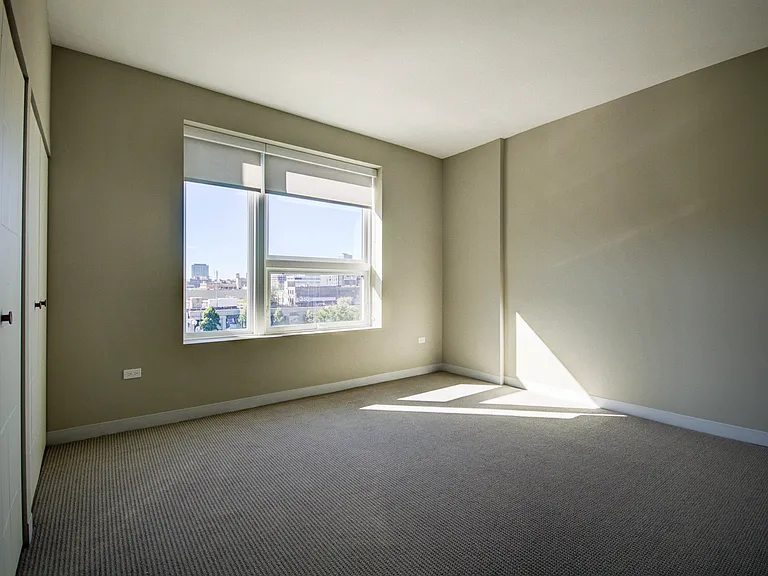851 W Grand Ave #503 — Photo 7