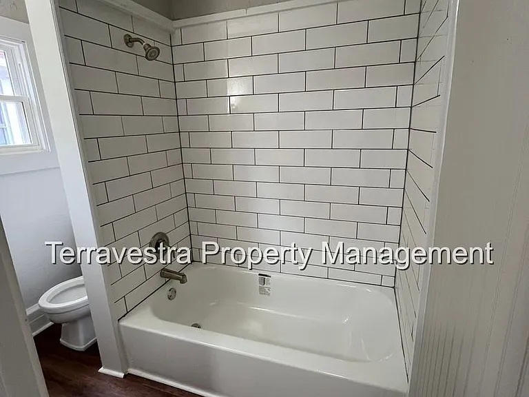 118 N 2nd Street — Photo 16
