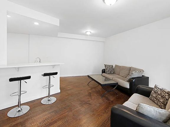 4th image of 2833 Ocean Pkwy #2/3C