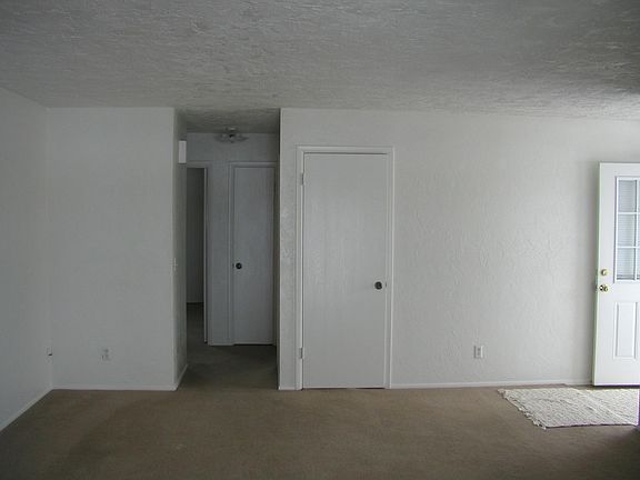4th image of 670 N Fanning Ave APT 4