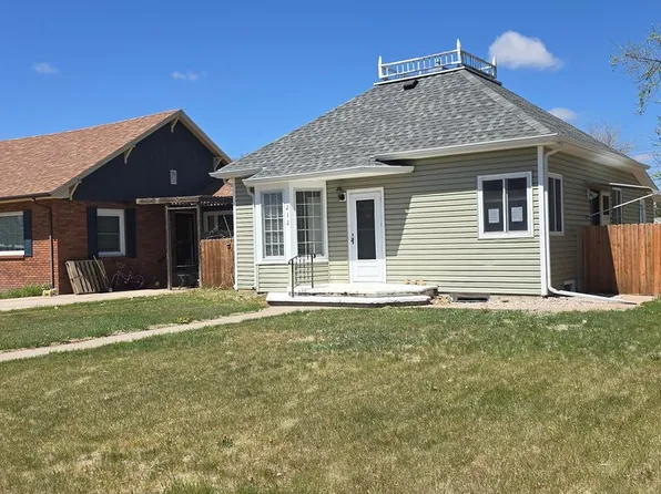 212 E 7th St, Julesburg, CO 80737