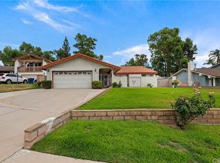 2595 Mercedes Ave, Highland, CA 92346