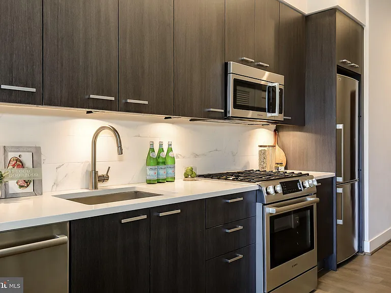 525 Water St SW #430 — Photo 8