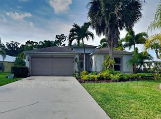 501 SW Deer Run, Pt Saint Lucie, FL 34953