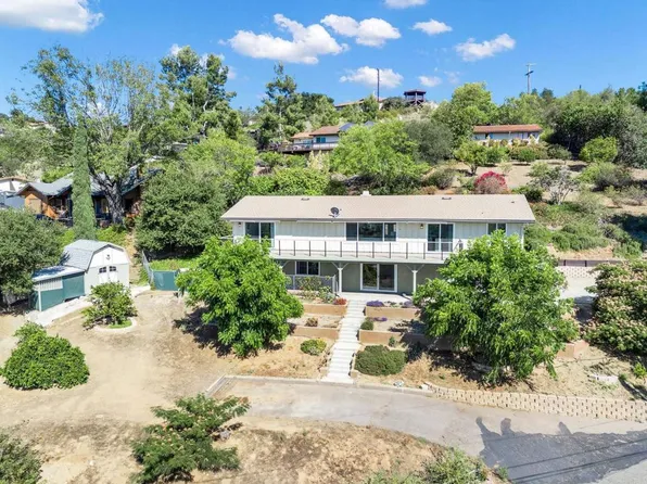 2344 Big Pine Rd, Escondido, CA 92027
