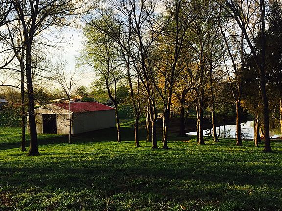 3rd image of 5954 Valley Rd