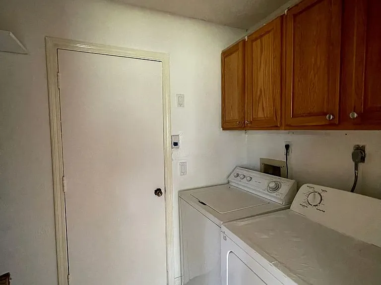 997 Mariposa Dr NE — Photo 14