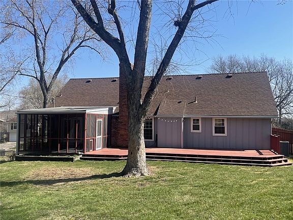 2nd image of 9706 Melrose Dr