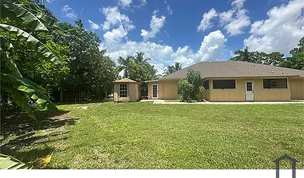 8698 Banyan Blvd — Photo 34
