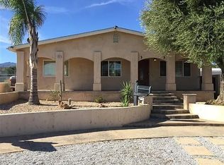 914 Pine St, Corona, CA 92879