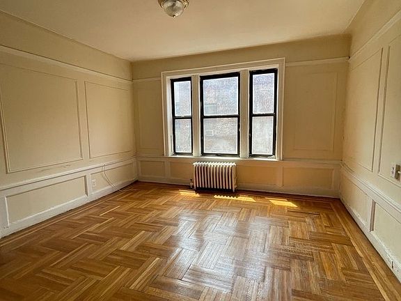 2nd image of 271 Parkside Ave APT D3