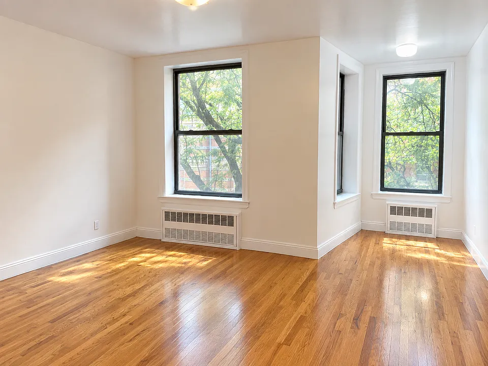 202 W 132nd St #2