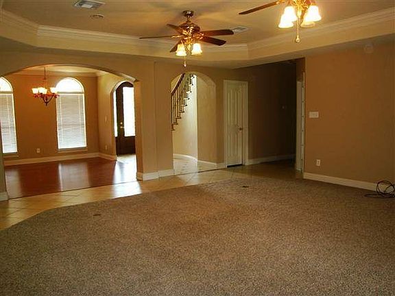 3rd image of 226 Pinevale Way