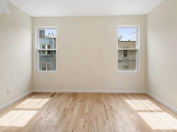 2112 Grand Avenue image 8 of 12