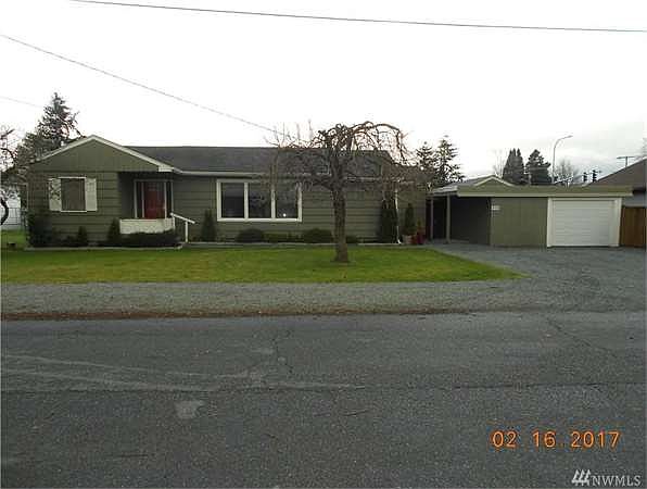 2nd image of 910 Curtis St