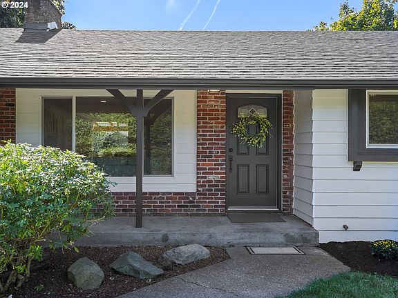 3rd image of 8005 Mill Plain Ct