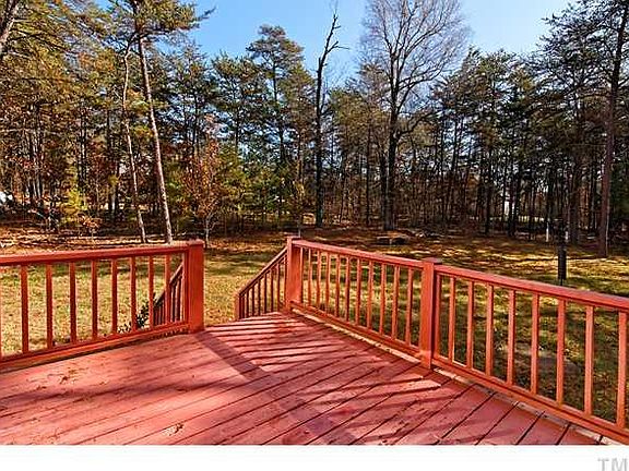 5th image of 512 Everglades Dr