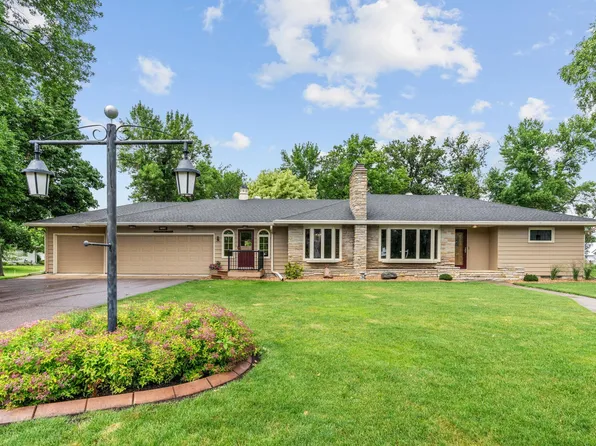 719 Park Ave, Hamburg, MN 55339