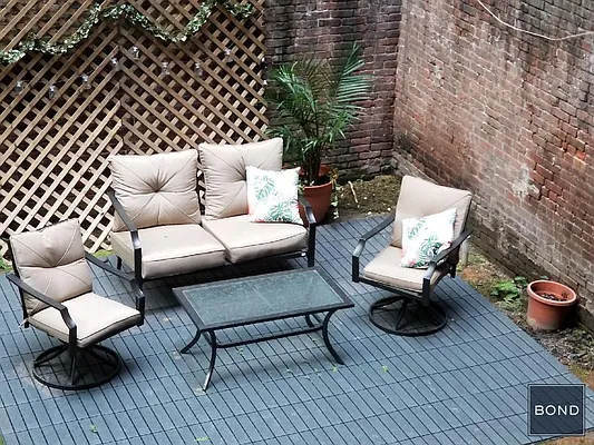 Rented by Bond New York | media 1