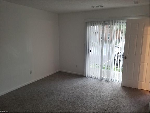 5th image of 210 Quarter Trl APT B
