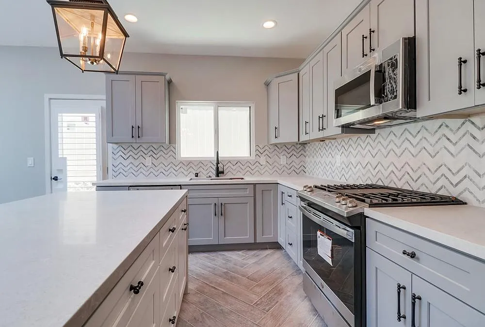 10181 Spring Manor Ct — Photo 1