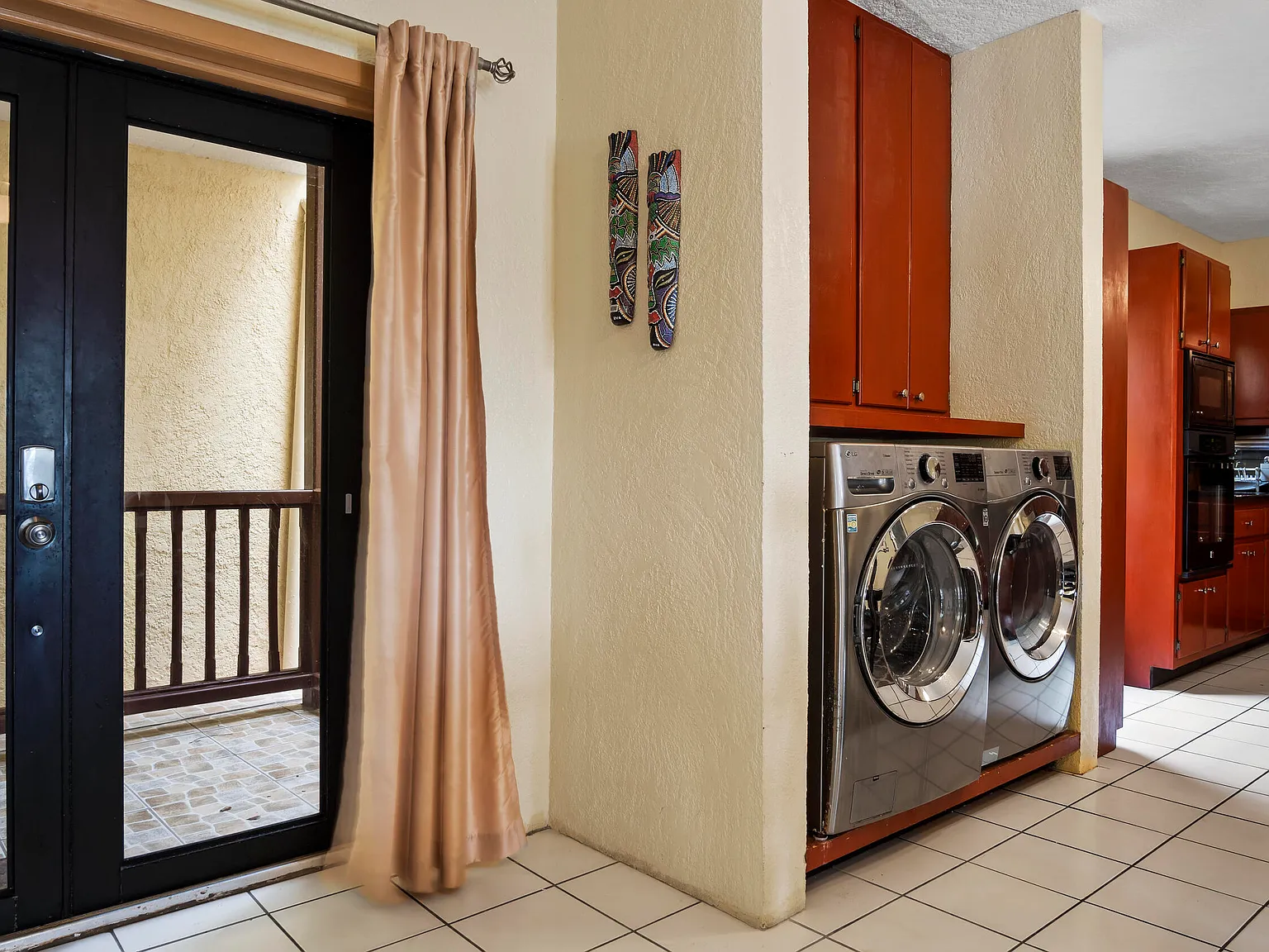 3 bed, $5,000 — Photo 3