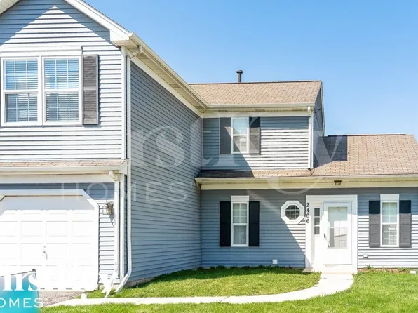2406 Aspen Dr, Woodstock, IL 60098