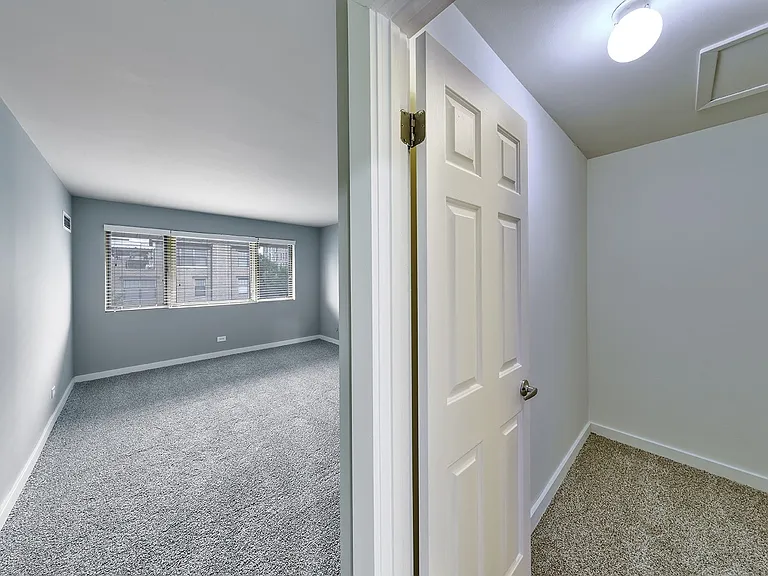 Oak Park City — Photo 21