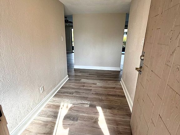 3rd image of 2252 Burnway Rd