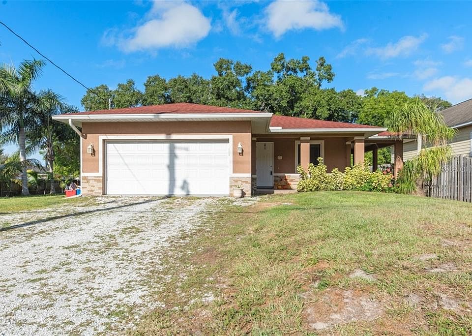 1st image of 816 Ponder Ave