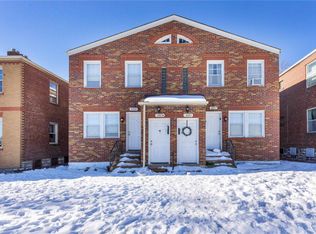 3331 Watson Rd, Saint Louis, MO 63139