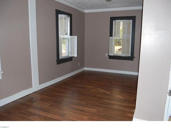 5th image of 4061 Lecona Dr