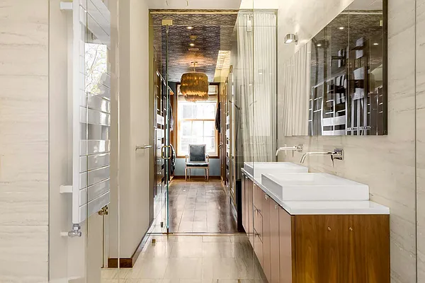 Rented by Compass | media 48