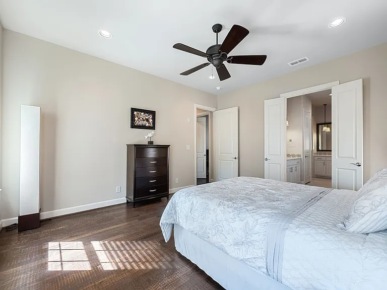 5001 Meridian Ln #2103 — Photo 14