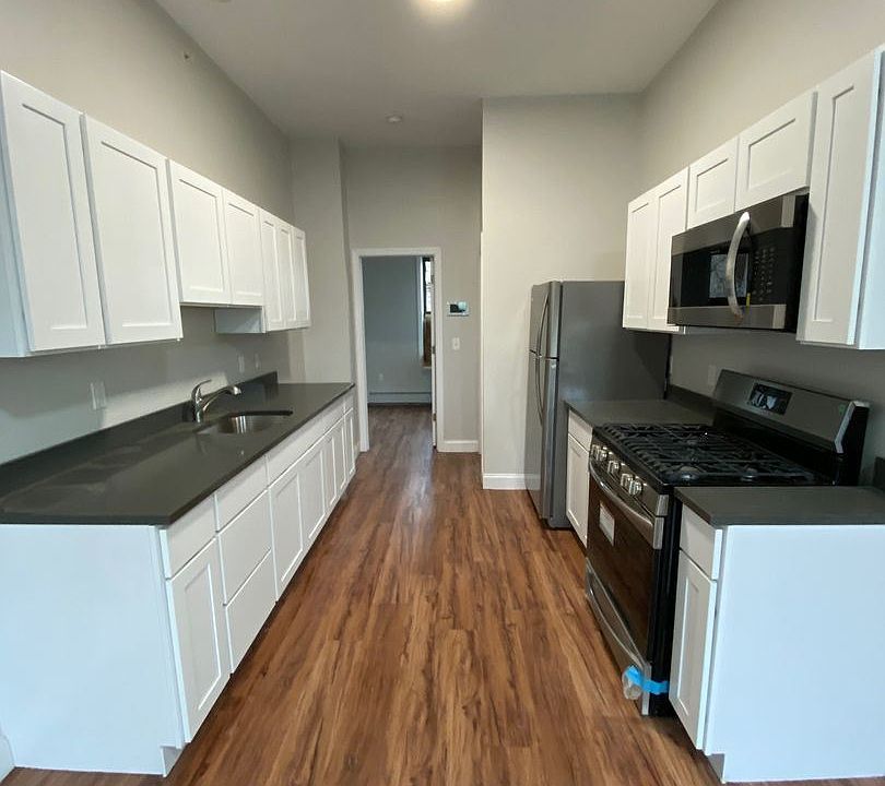 1st image of 156 Washington St #1