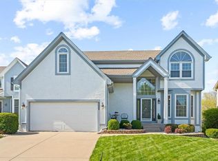 8220 W 127th Ter, Overland Park, KS 66213