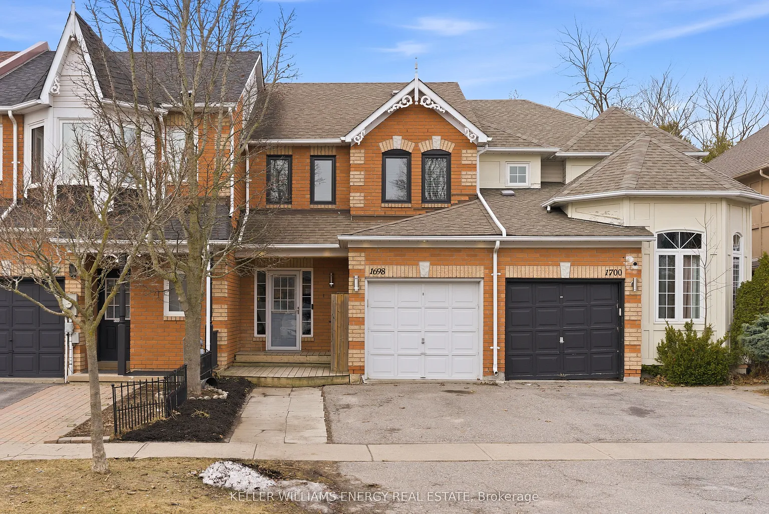 1698 Woodgate Trl photo 1