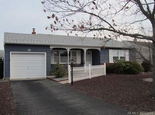 12 Mapleton Rd, Toms River, NJ 08757