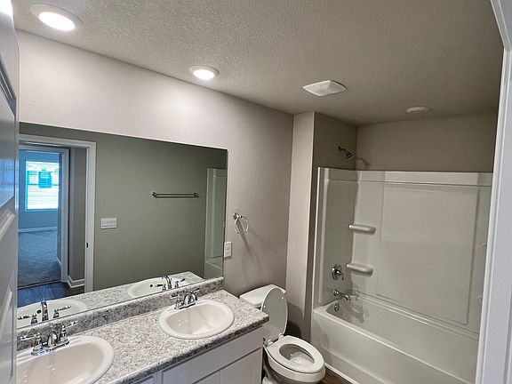 2nd image of 14443 Buttonwood Ln
