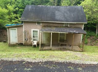 502 Java Run Rd, Saint Marys, WV 26170