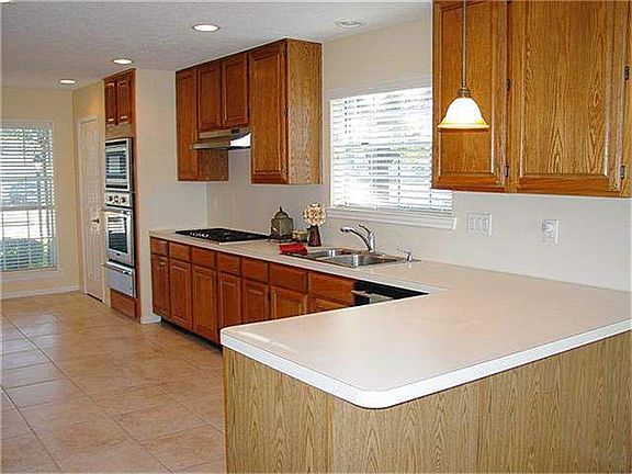 5th image of 623 Green Belt Dr